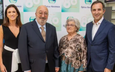 Sandra, Francisco, Ricarda e Paulo Bolas, Óptica Havaneza